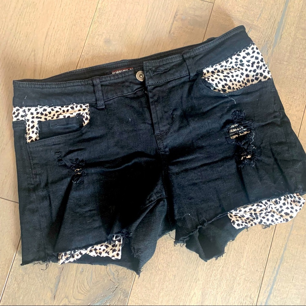 Hand made fabric appliqué jean shorts size 28 free people style